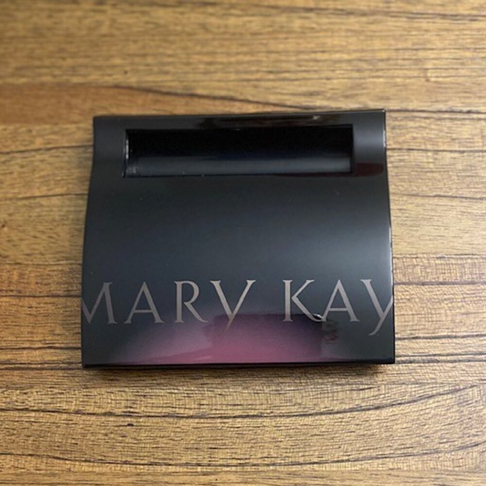MARY KAY Compact